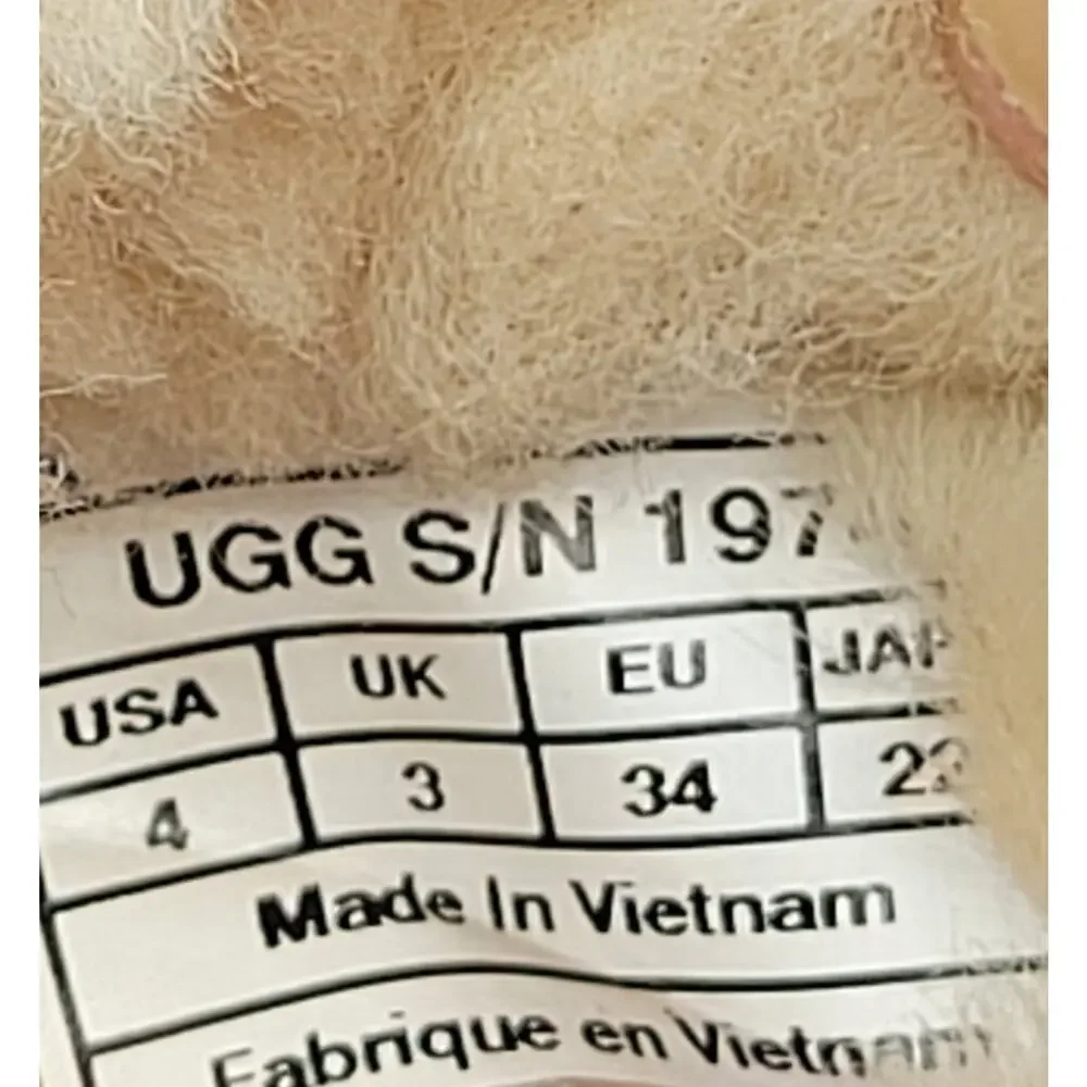 UGG 1974 Sheepskin Shearling  Slippers  Sz 4 EU 34 brown  Like new